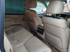 Photo of the vehicle Lexus LX