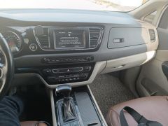 Фото авто Kia Carnival