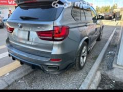 Photo of the vehicle BMW X5