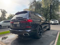 Фото авто BMW X7