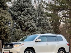 Сүрөт унаа Toyota Highlander