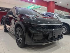 Photo of the vehicle Lynk &amp; Co 1