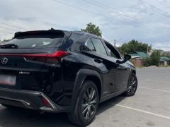 Фото авто Lexus UX