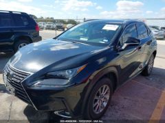 Photo of the vehicle Lexus NX