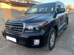 Photo of the vehicle Toyota Land Cruiser