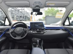 Сүрөт унаа Toyota C-HR