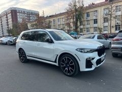 Photo of the vehicle BMW X7