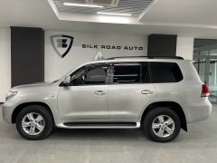 Фото авто Toyota Land Cruiser