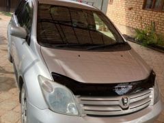 Photo of the vehicle Toyota Ist