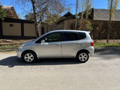 Photo of the vehicle Honda Fit