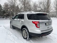 Photo of the vehicle Ford Explorer