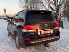 Photo of the vehicle Lexus LX