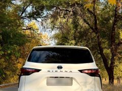 Сүрөт унаа Toyota Sienna