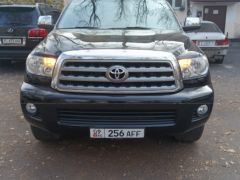 Сүрөт унаа Toyota Sequoia