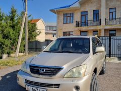 Photo of the vehicle Lexus RX