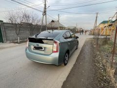 Фото авто Toyota Prius