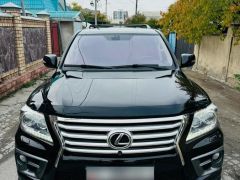 Photo of the vehicle Lexus LX