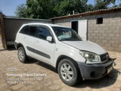 Сүрөт унаа Toyota RAV4