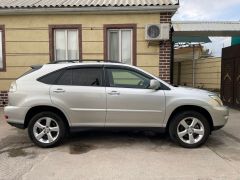 Photo of the vehicle Lexus RX