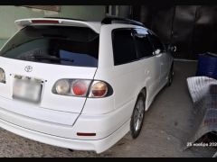 Photo of the vehicle Toyota Caldina