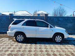 Сүрөт унаа Toyota Harrier