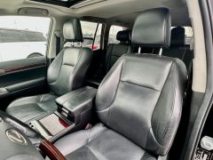 Photo of the vehicle Lexus GX