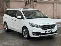 Photo of the vehicle Kia Carnival