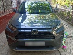 Сүрөт унаа Toyota RAV4