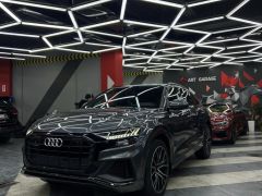 Сүрөт унаа Audi Q8