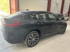 Photo of the vehicle BMW X4