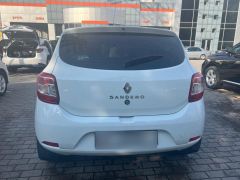 Фото авто Renault Sandero