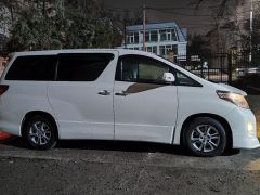 Photo of the vehicle Toyota Alphard