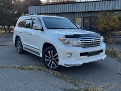 Photo of the vehicle Toyota Land Cruiser