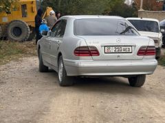 Фото авто Mercedes-Benz E-Класс