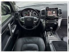 Фото авто Toyota Land Cruiser