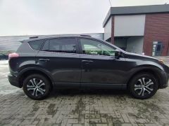 Photo of the vehicle Toyota RAV4