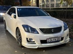 Сүрөт унаа Toyota Crown