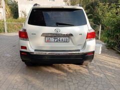 Сүрөт унаа Toyota Highlander