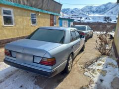 Фото авто Mercedes-Benz W124