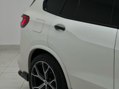 Photo of the vehicle BMW X5