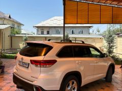 Сүрөт унаа Toyota Highlander