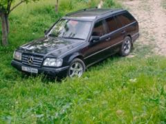 Фото авто Mercedes-Benz W124