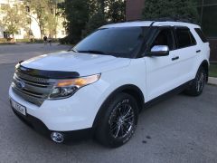 Photo of the vehicle Ford Explorer