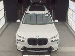 Photo of the vehicle BMW X7