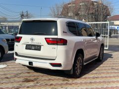 Сүрөт унаа Toyota Land Cruiser