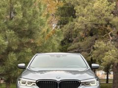 Photo of the vehicle BMW 5 Series