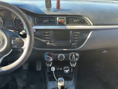 Сүрөт унаа Kia Rio