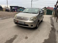 Сүрөт унаа Toyota Raum