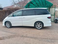 Photo of the vehicle Toyota Estima