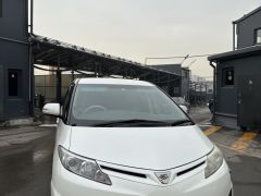 Photo of the vehicle Toyota Estima